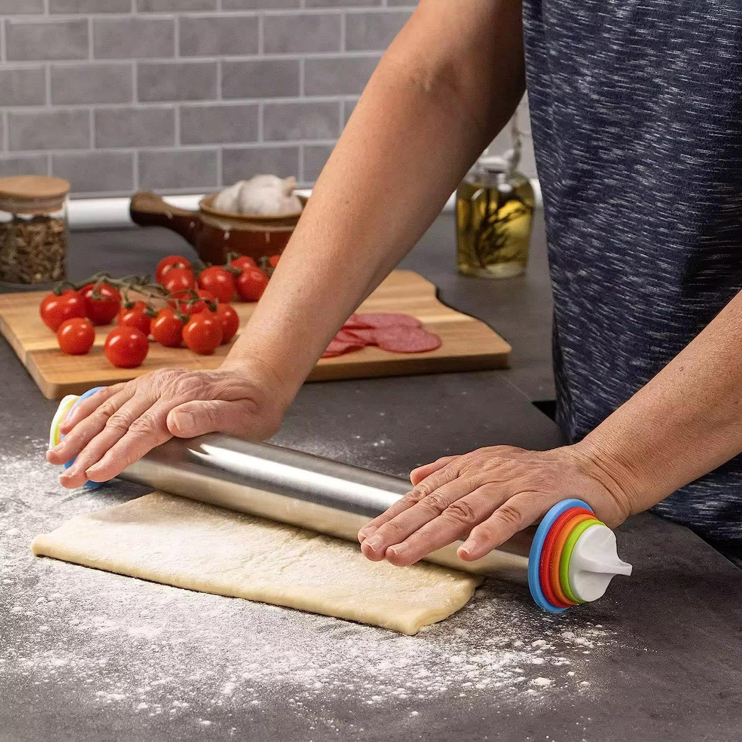 Verstellbares Nudelholz Edelstahl mit Silikonringen & Skala Teigroller Pizza &co